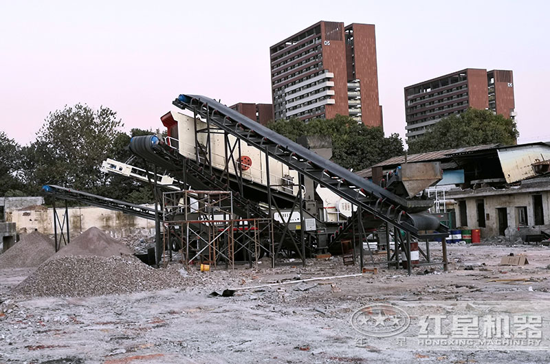 湖南客戶時產300噸作業現場（處理建筑垃圾）
